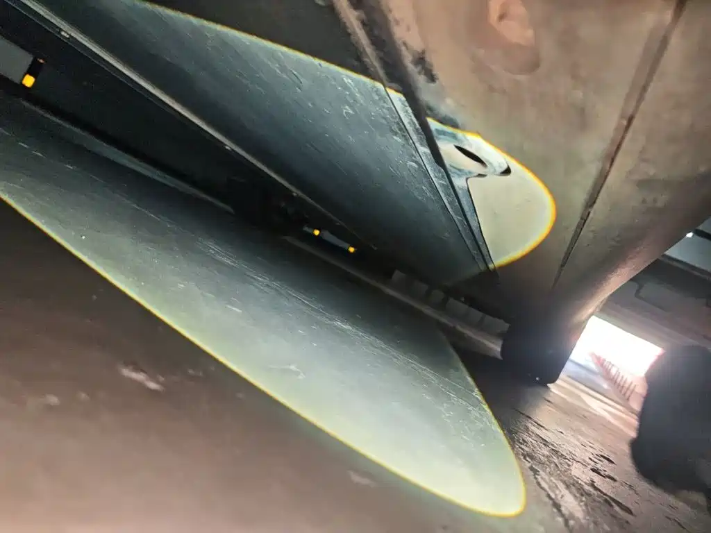 Tesla Model Y — миниатюра 17
