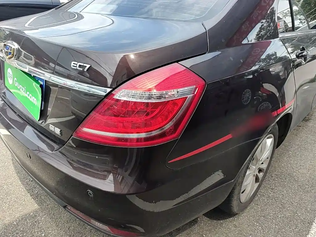 Geely Emgrand — миниатюра 8