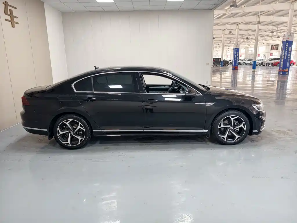 Volkswagen Magotan — миниатюра 7