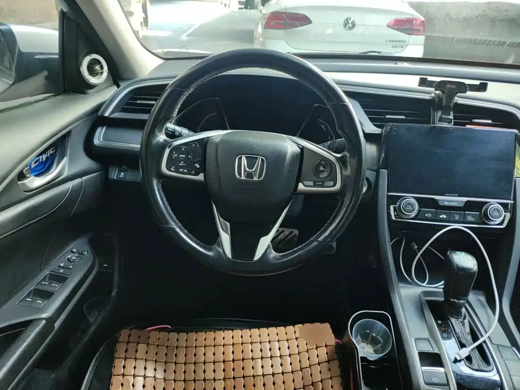 Honda Civic — миниатюра 7