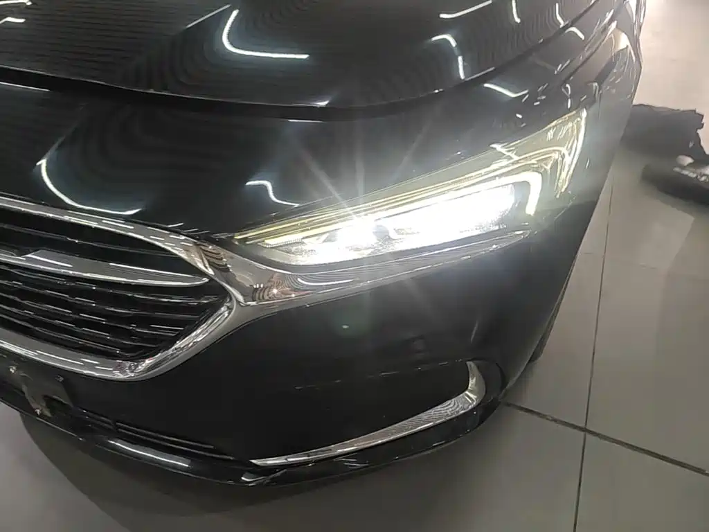 Buick LaCrosse — миниатюра 24