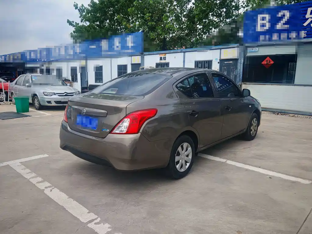 Nissan Sunny — миниатюра 4