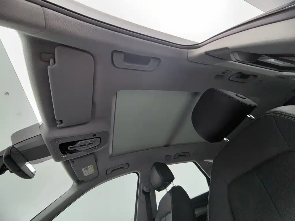 Audi Q5L — миниатюра 14