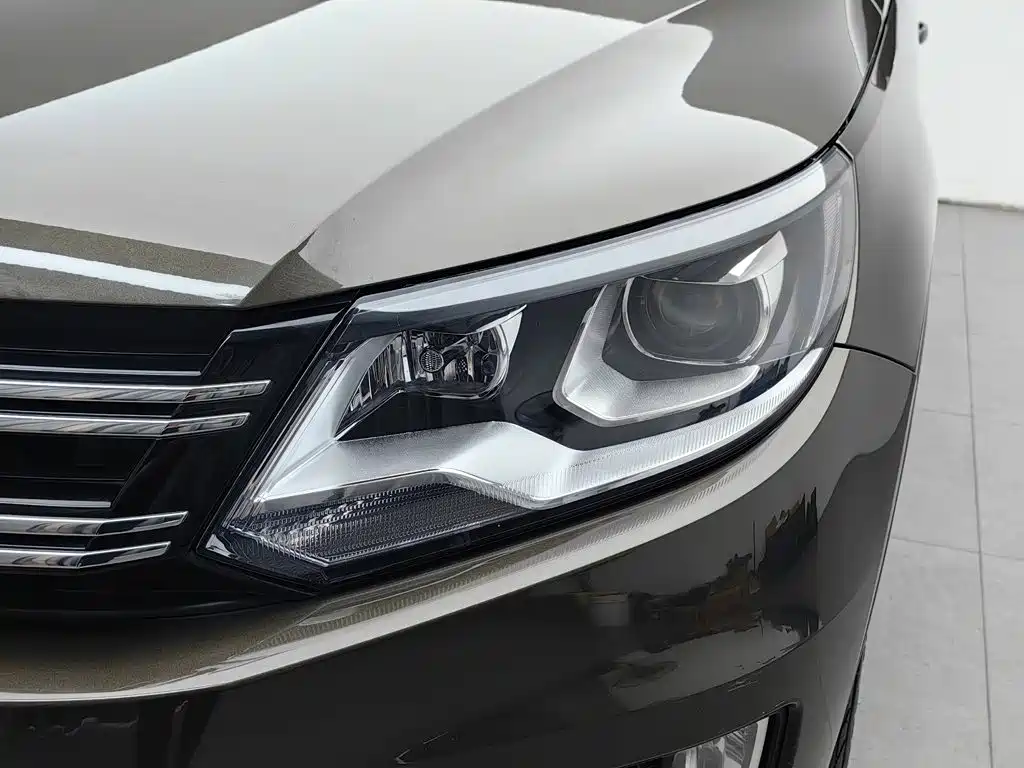Volkswagen Tiguan — миниатюра 7