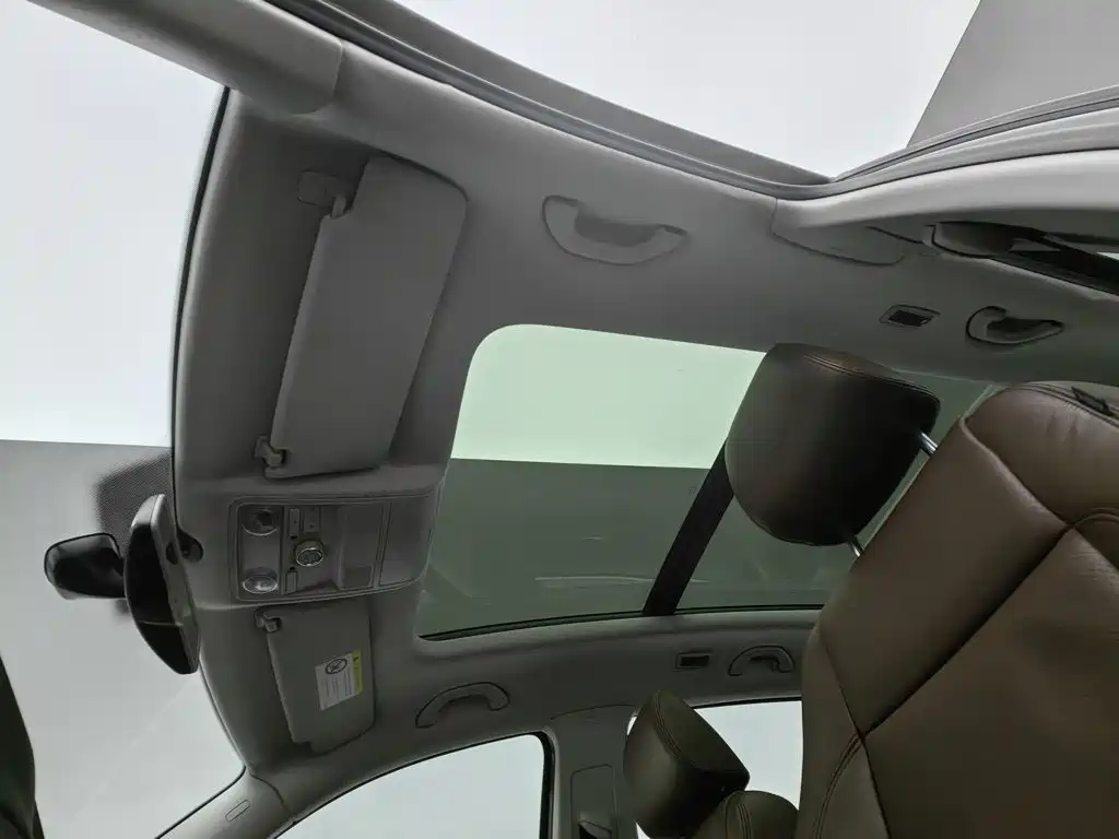 Volkswagen Tiguan — миниатюра 14