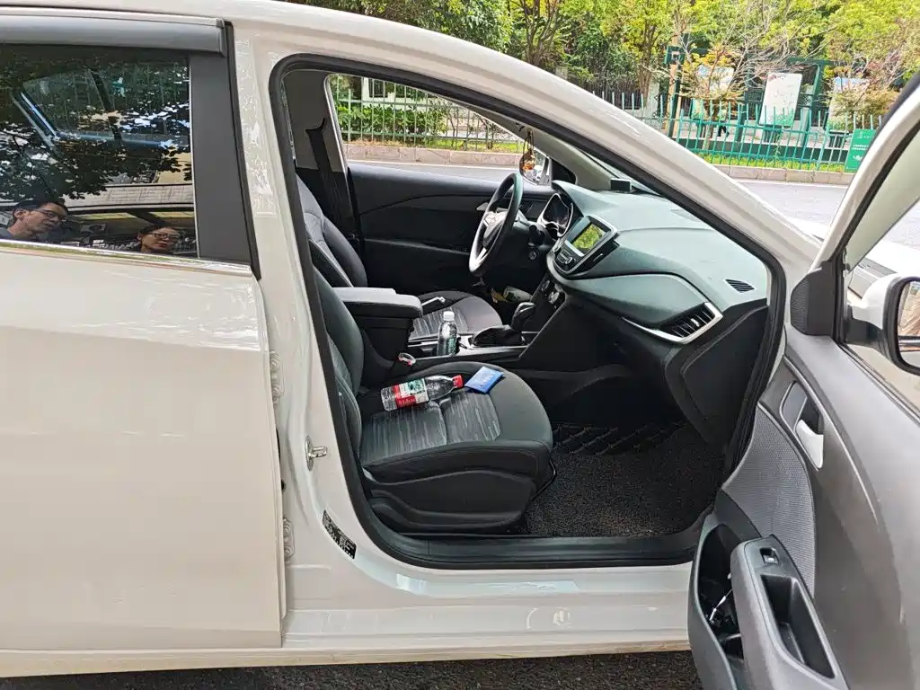 Chevrolet Cavalier — миниатюра 19
