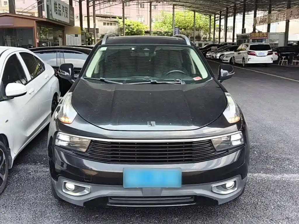 Lynk & Co 01 — миниатюра 3