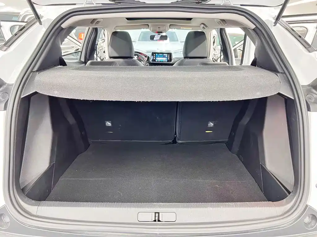 Peugeot 2008 — миниатюра 19