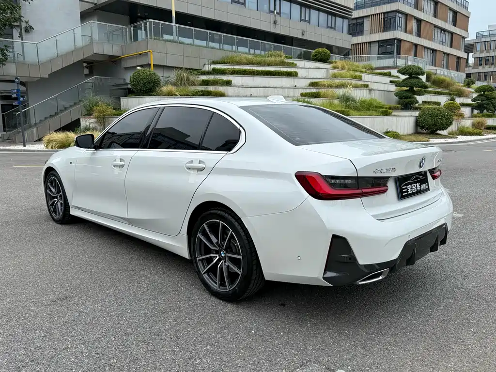 BMW 3 Series — миниатюра 12