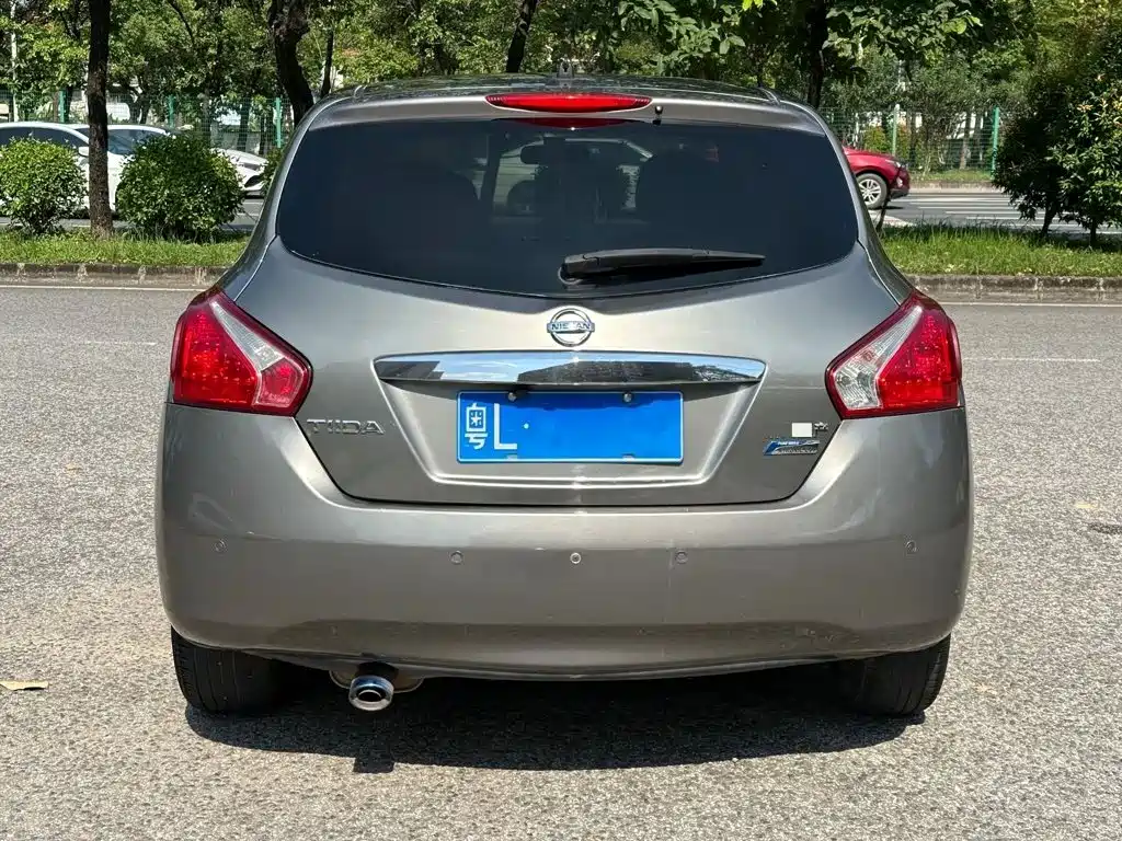 Nissan Tiida — миниатюра 11