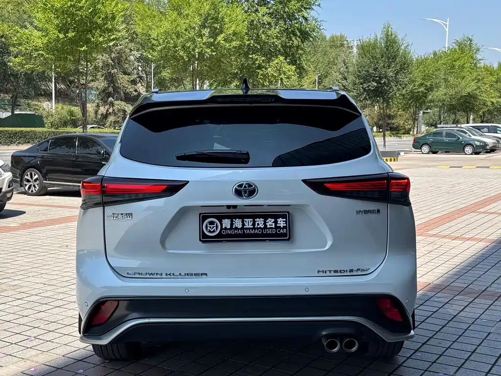 Toyota Crown Kluger — миниатюра 18