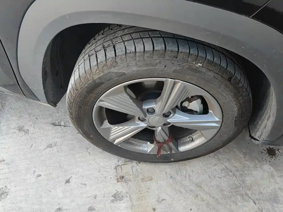 Geely Boyue L — миниатюра 6