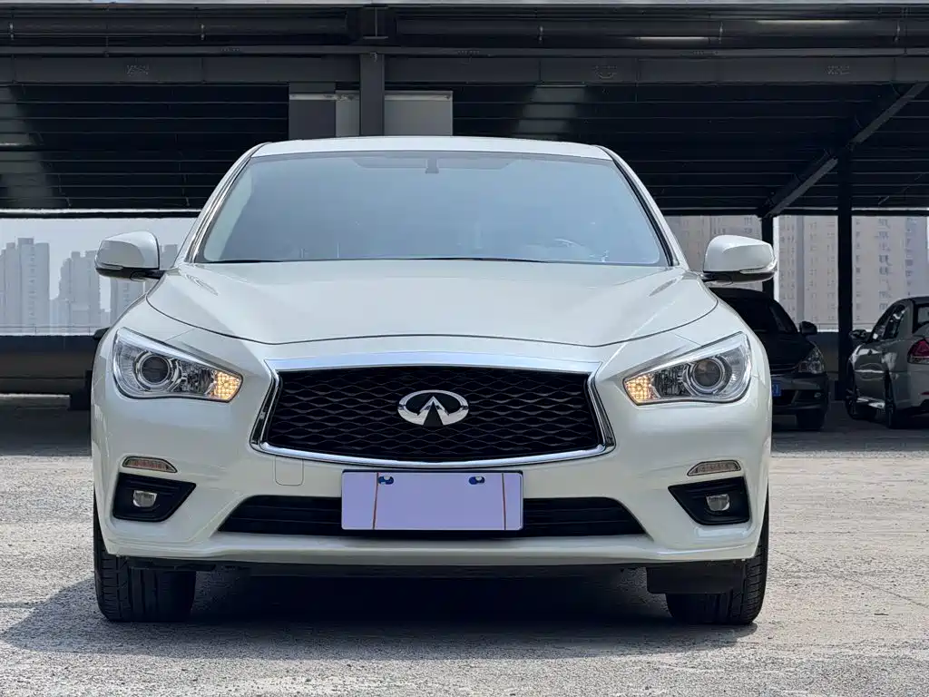 Infiniti Q50L — миниатюра 8