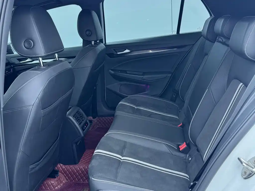 Volkswagen Golf — миниатюра 11
