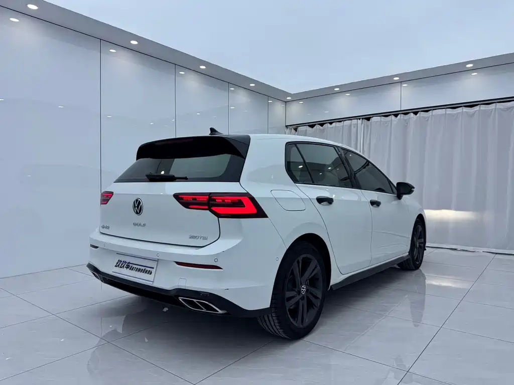 Volkswagen Golf — миниатюра 4