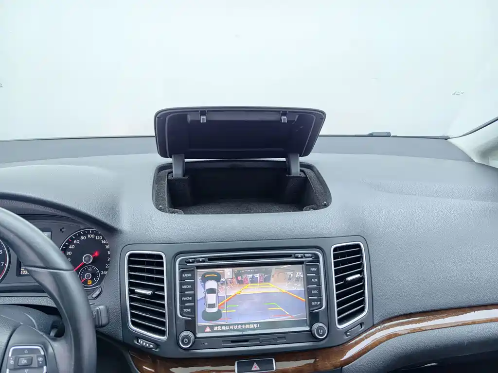 Volkswagen Sharan — миниатюра 32
