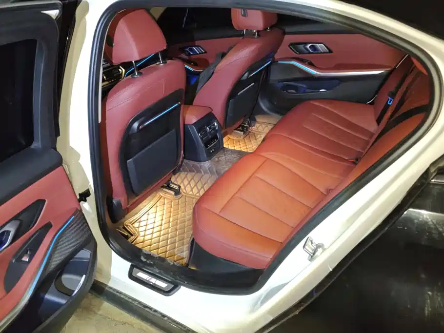 BMW 3 Series — миниатюра 11