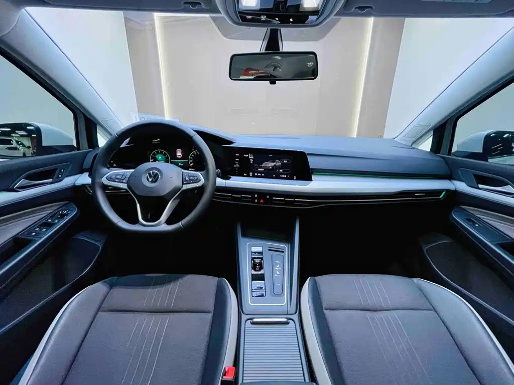 Volkswagen Golf — миниатюра 10
