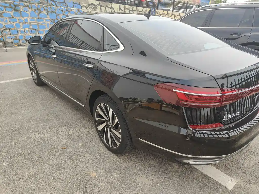 Volkswagen Passat 2023 330TSI Elite
