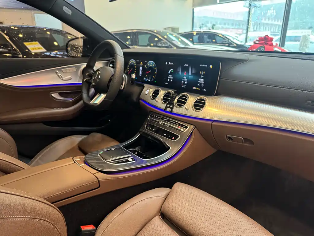 MERCEDES-BENZ E CLASS