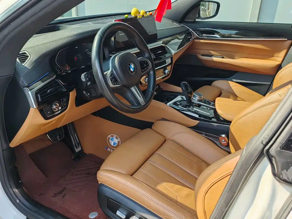 BMW 6 Series GT — миниатюра 6