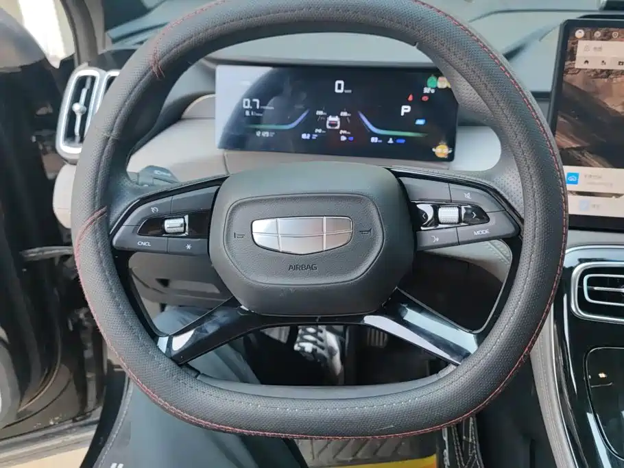 Geely Boyue L — миниатюра 15
