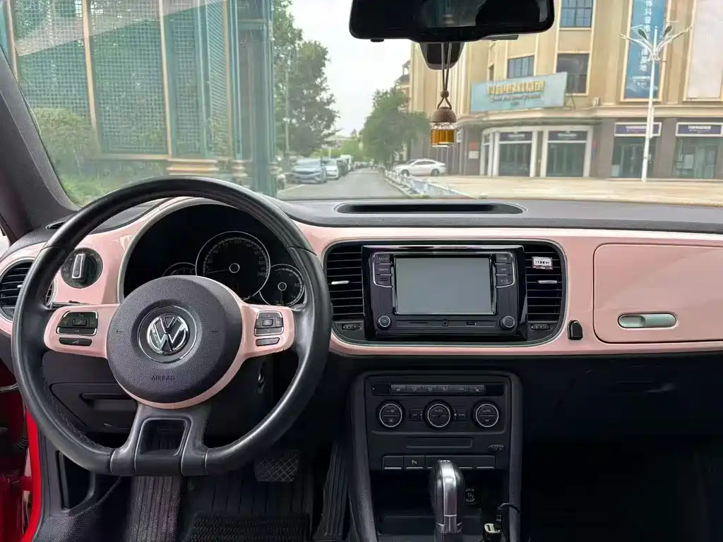 Volkswagen Beetle — миниатюра 6