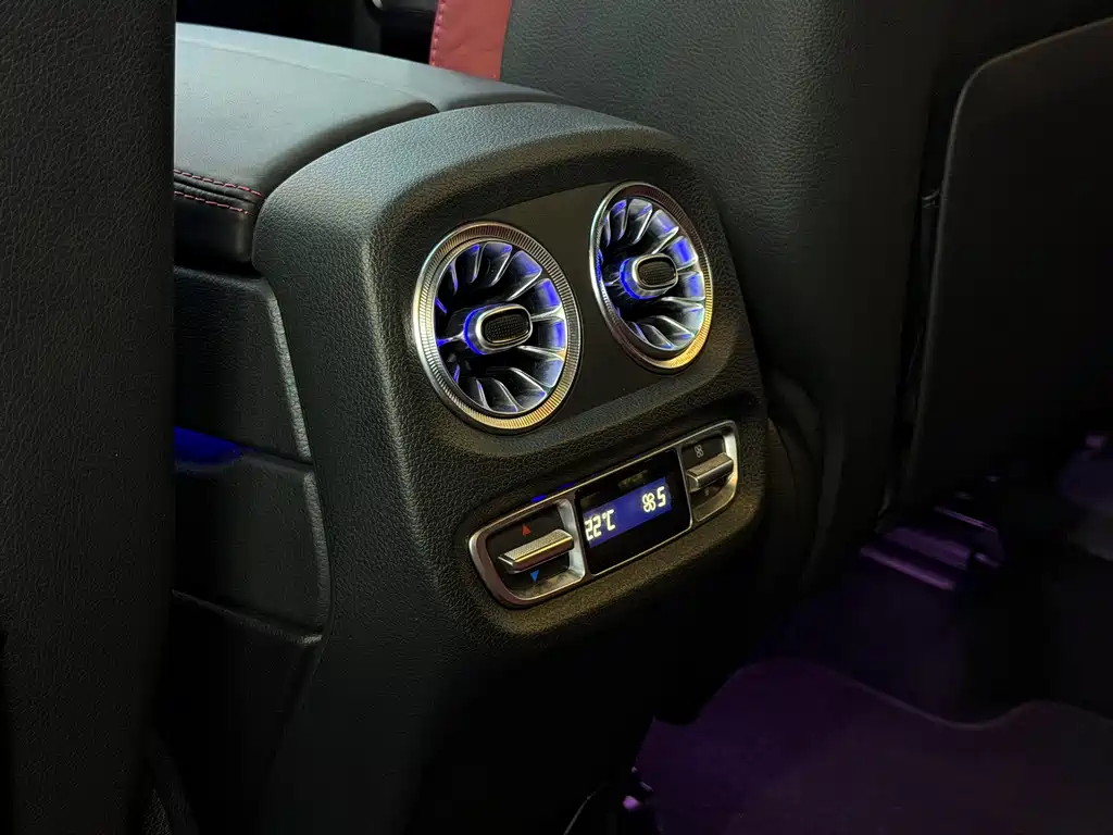 Mercedes-Benz G-Class — миниатюра 22