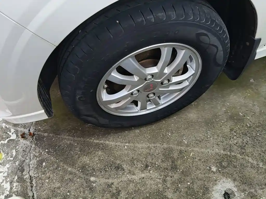 Wuling Hongguang — миниатюра 23