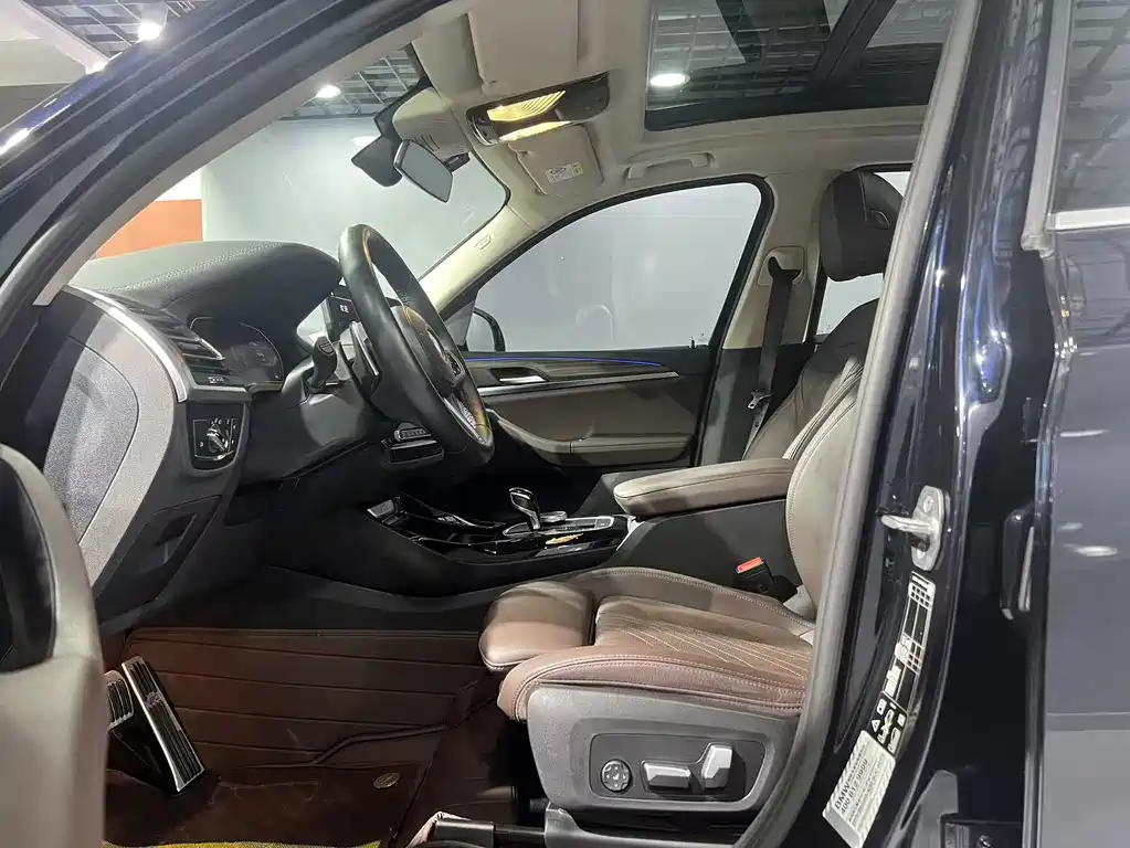 BMW X3 — миниатюра 7