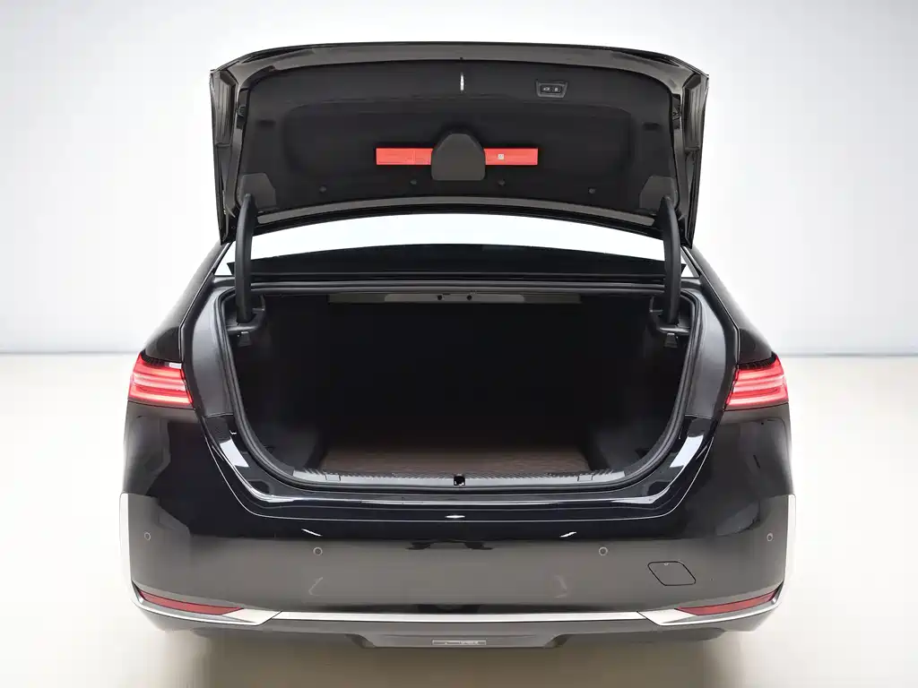 BMW 5 Series — миниатюра 16