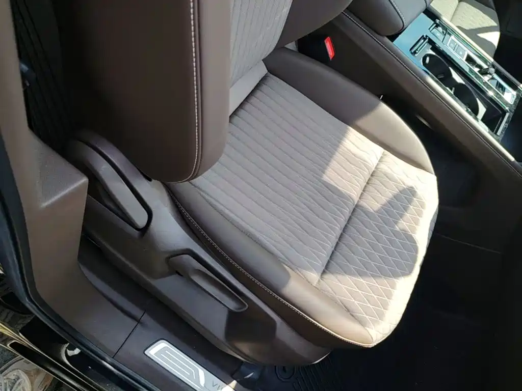 Volkswagen Viloran — миниатюра 25