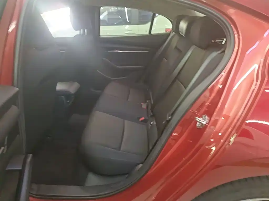 Mazda 3 Axela — миниатюра 17