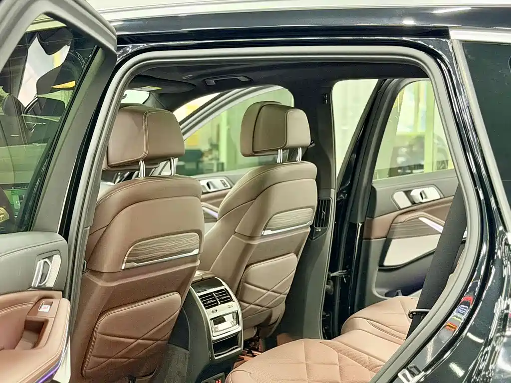 BMW X5 — миниатюра 8