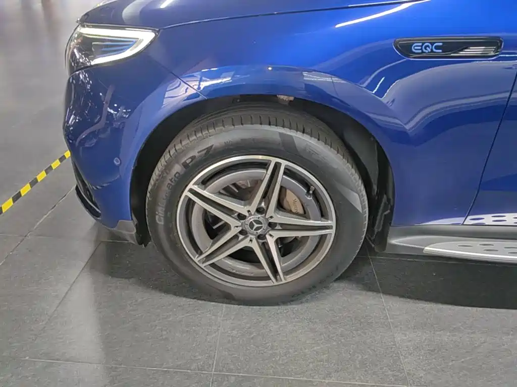 Mercedes-Benz EQC — миниатюра 23