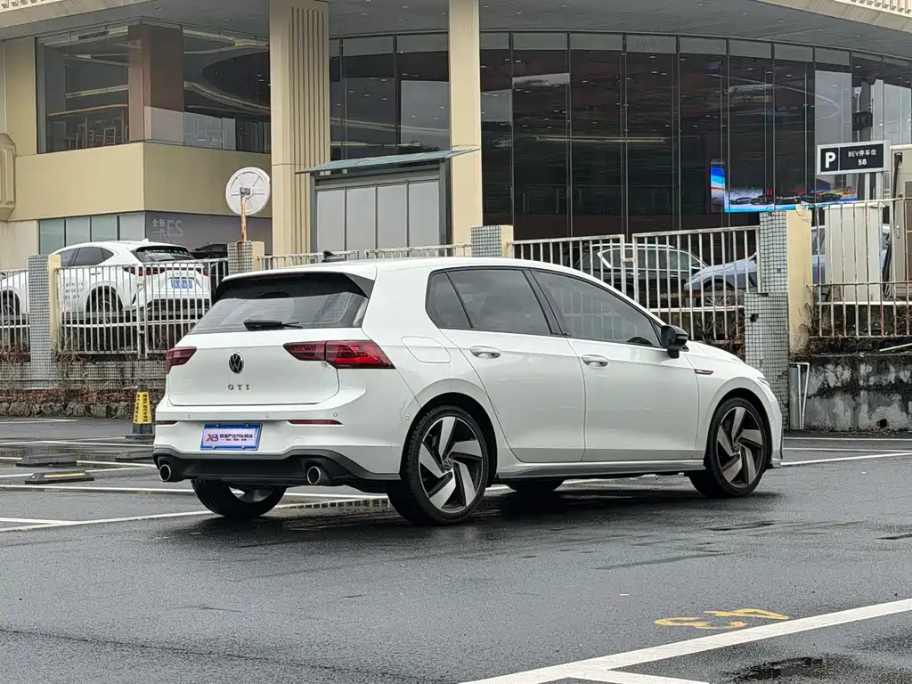Volkswagen Golf GTI GTI 2021 380TSI DSG GTI