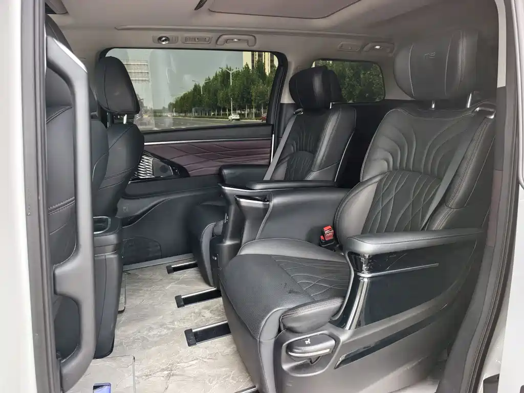 GAC Motor Trumpchi M8 — миниатюра 6