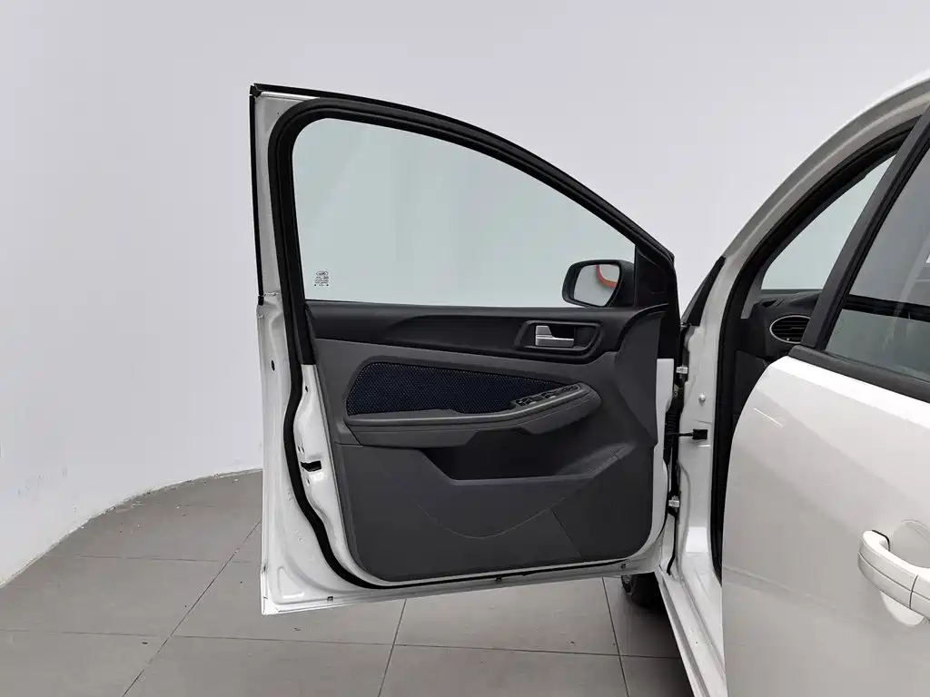 Ford Focus 2014 1.8L AT