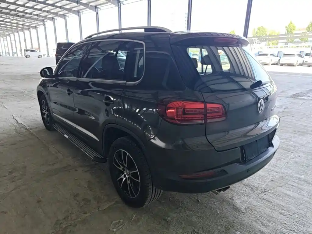 Volkswagen Tiguan — миниатюра 5