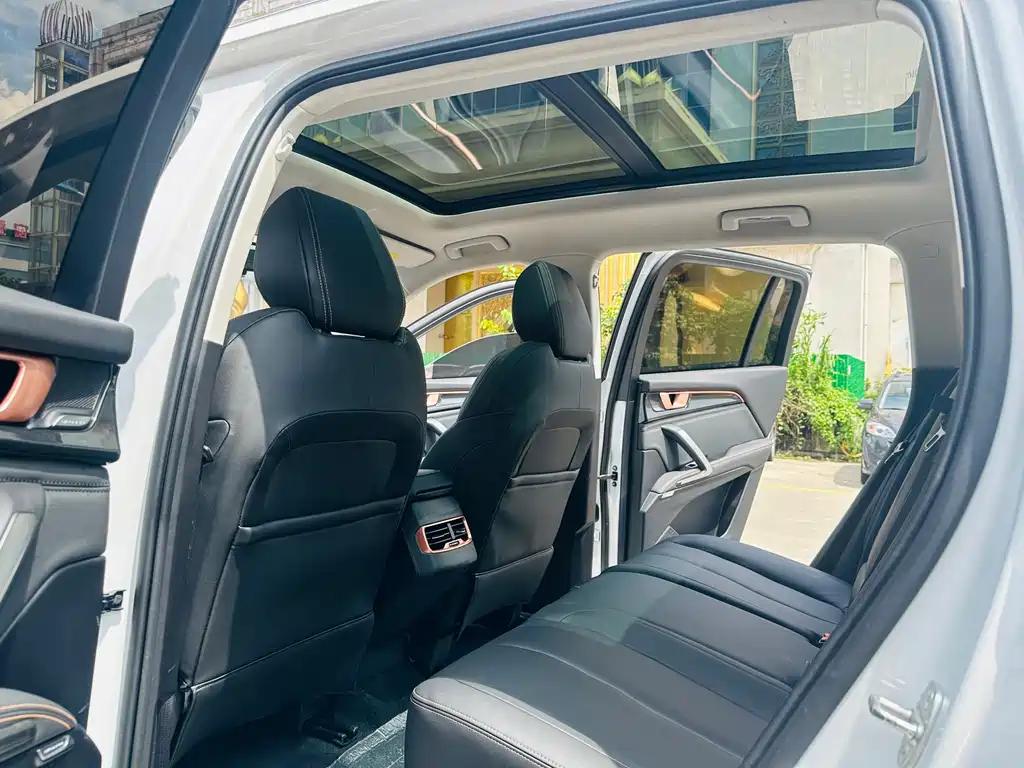 Baojun RS-5 — миниатюра 13