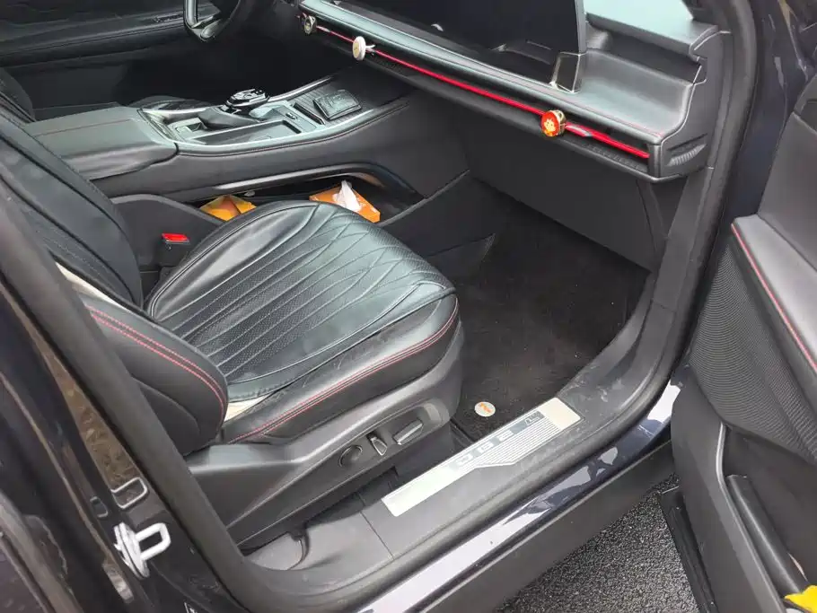 Ford Edge — миниатюра 8
