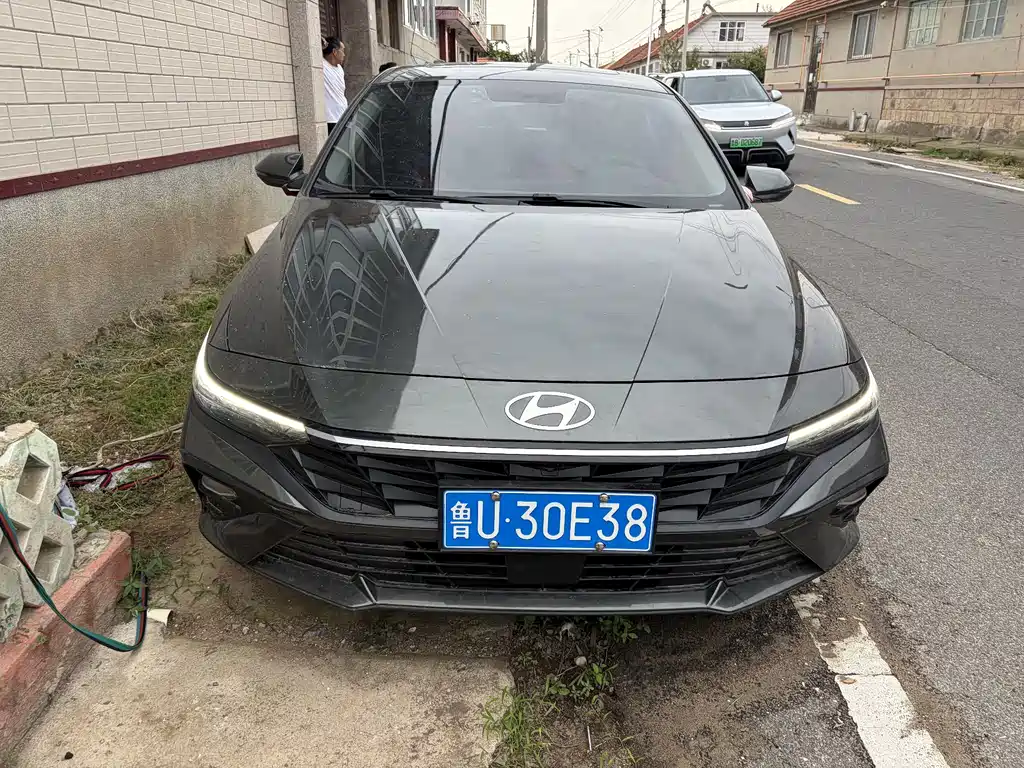 Hyundai Elantra — миниатюра 2