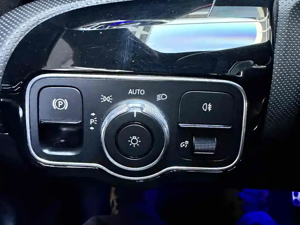 Mercedes-Benz CLA 2020 CLA 200