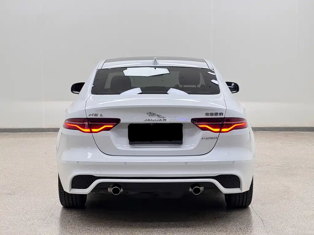 Jaguar XEL — миниатюра 5