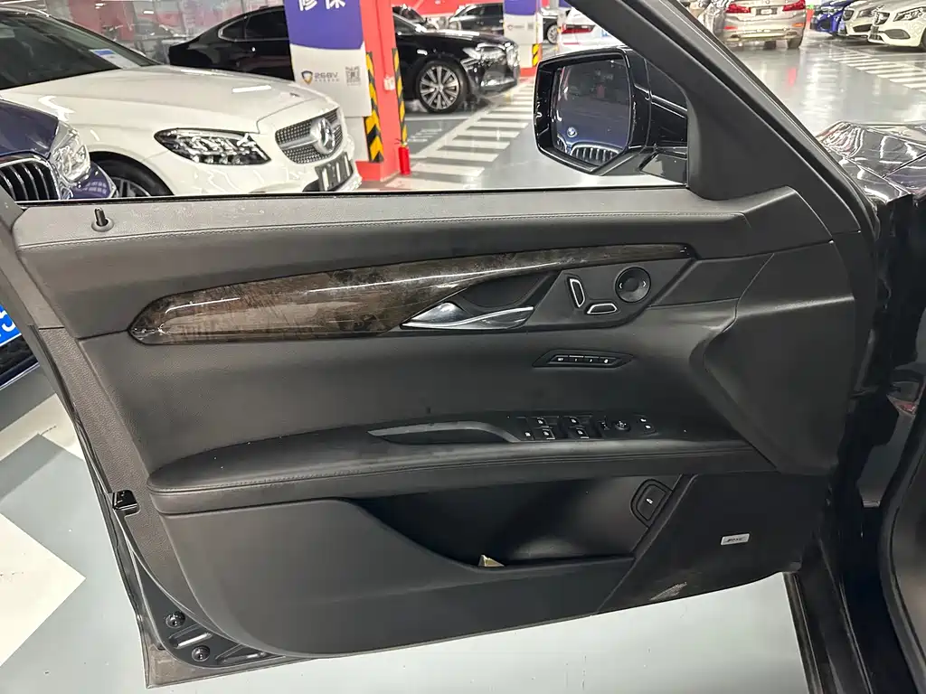 Cadillac CT6 — миниатюра 10