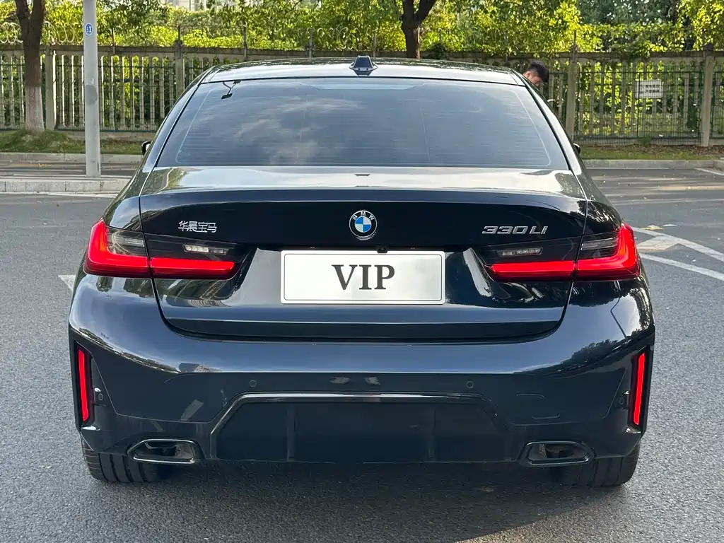 BMW 3 Series 3 2026 330Li M Sport