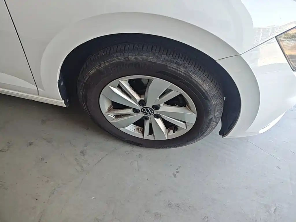 Volkswagen Polo — миниатюра 14
