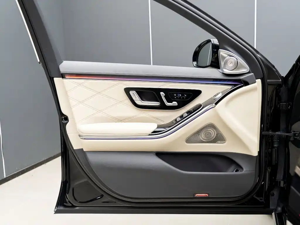 Mercedes-Benz S-Class — миниатюра 8