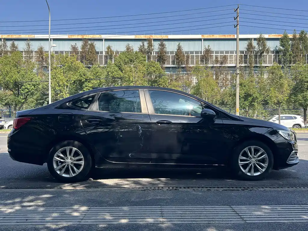 Buick Verano — миниатюра 4