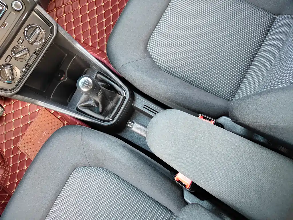 Volkswagen Jetta — миниатюра 16